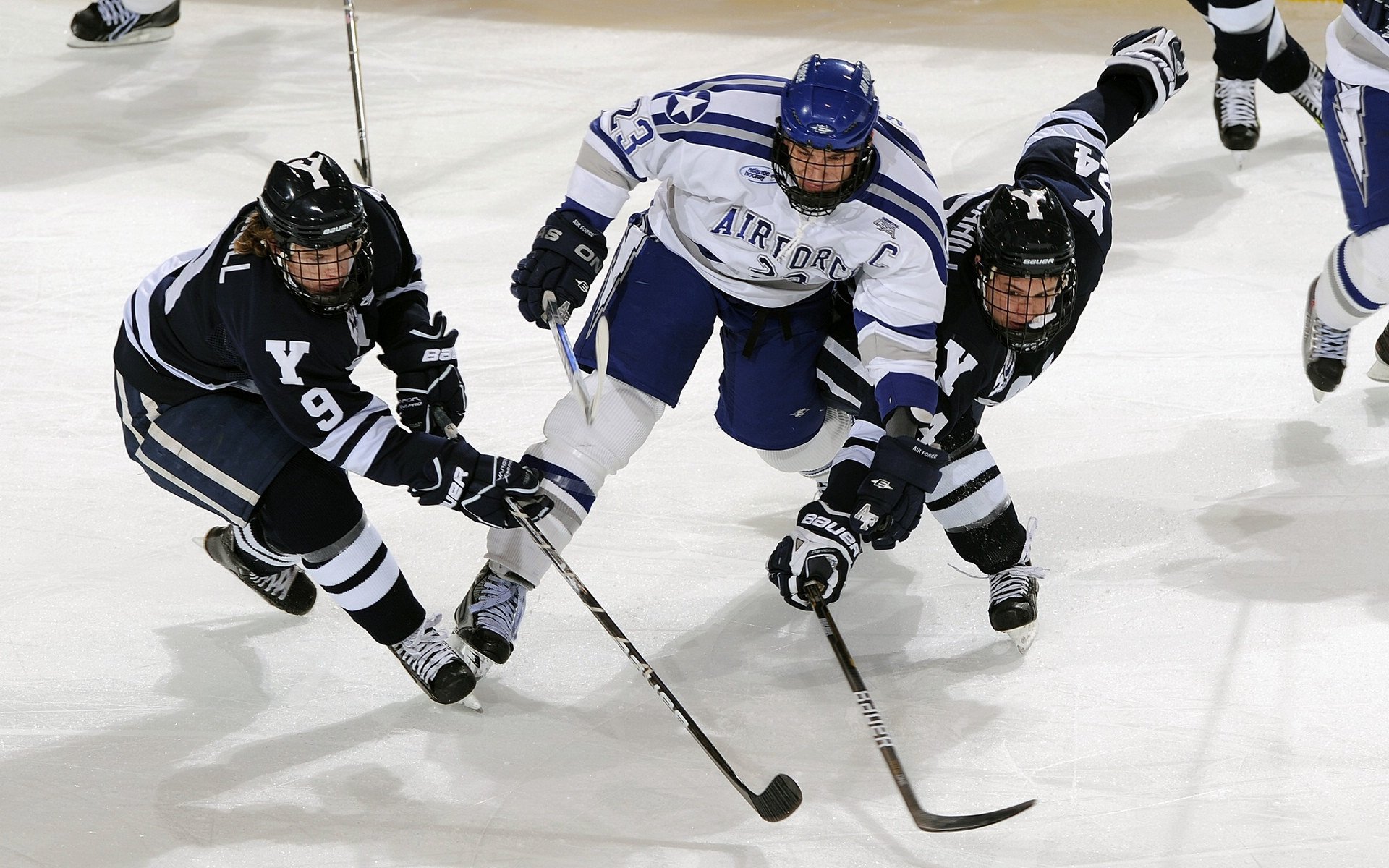 球队战术圈套奏效，专栏作家详细解析，球赛战术